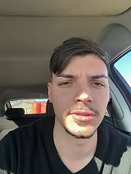 lautydiaz98 online show from May 18, 2026, 4:24 pm
