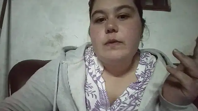 BUNNYMILA69 online show from May 14, 2026, 10:05 pm