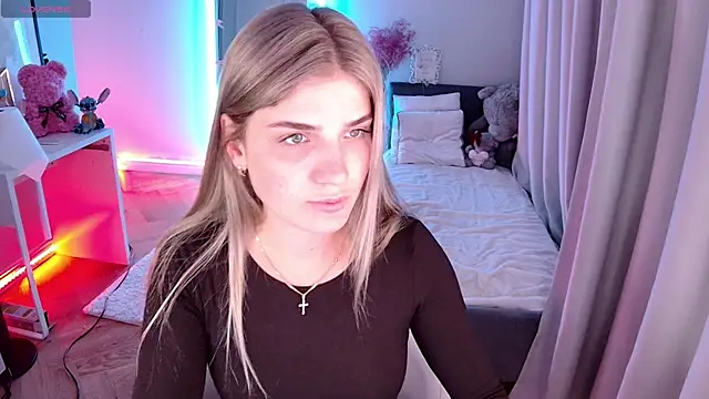 Leri One online show from May 12, 2026, 6:43 am