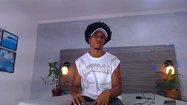 Snapshot of Dilan_Hall chatting on May 28, 2026, 3:53 pm Dilan Hall online show from May 28, 2026, 3:53 pm