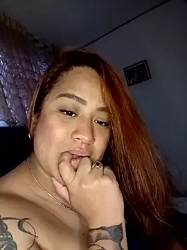 AriaGomez  online show from May 21, 2026, 10:39 pm