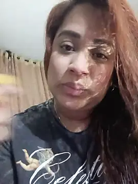 AriaGomez  online show from May 25, 2026, 11:33 pm