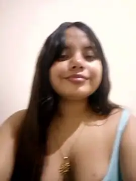 Daniela-Peruana online show from May 15, 2026, 2:29 am