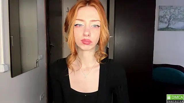 AliceServanica online show from May 12, 2026, 8:44 am