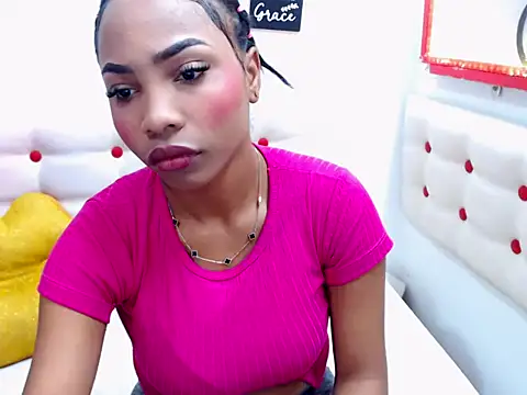 whitneynaugthyxxxx online show from June 12, 2026, 4:17 pm