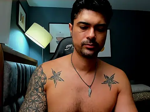 ZEI-001 online show from May 25, 2026, 3:23 am