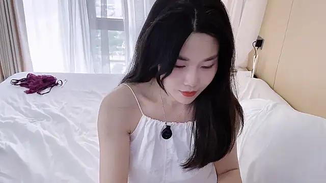 Snapshot of Emma_qiqi chatting on May 20, 2026, 2:18 am Emma qiqi online show from May 20, 2026, 2:18 am