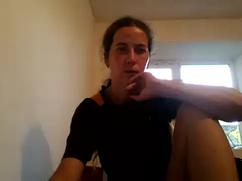 Snapshot of DanicaFey chatting on June 27, 2026, 5:29 pm DanicaFey online show from June 27, 2026, 5:29 pm