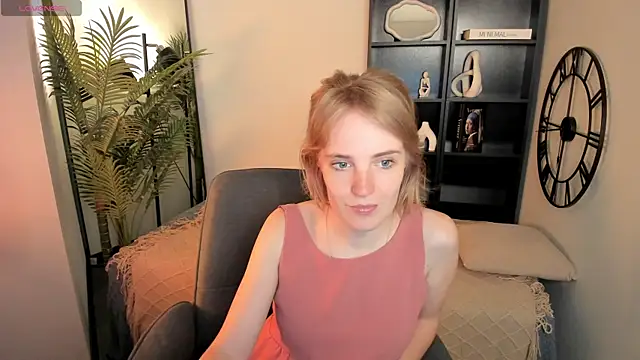 IrmaRonn online show from July 8, 2026, 10:31 am