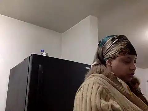 Fetiishjoiqueen online show from May 21, 2026, 8:27 pm