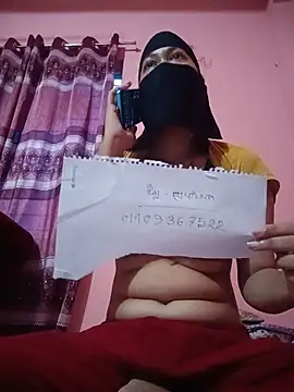 Snapshot of Nilpori2 chatting on May 22, 2026, 11:21 pm Nilpori2 online show from May 22, 2026, 11:21 pm