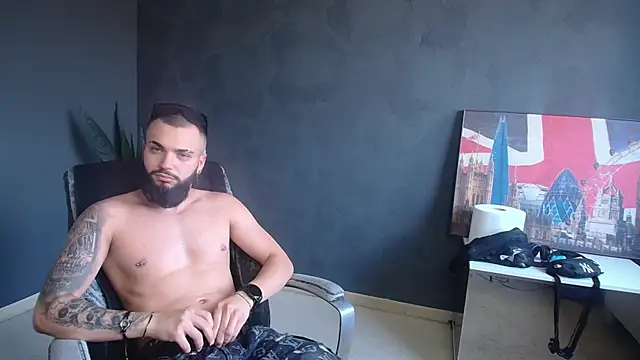 OscarWillss online show from June 27, 2026, 12:22 pm