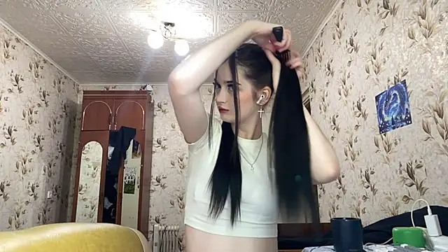 MilanaLush online show from May 15, 2026, 12:12 pm