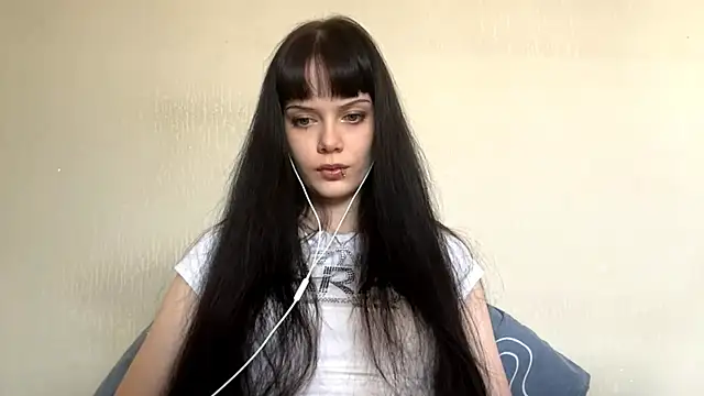 CharmaineElles online show from May 25, 2026, 2:56 pm