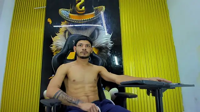 Sexy Boy203 online show from May 21, 2026, 8:05 pm