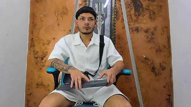 Sexy Boy203 online show from May 27, 2026, 8:28 pm