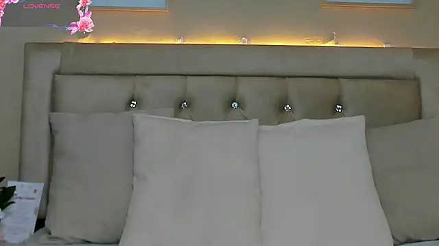 EmilyWinter  online show from June 15, 2026, 11:34 am