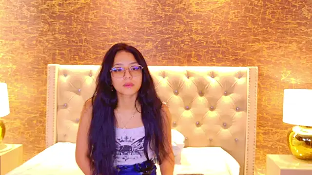 Kiara layla online show from June 13, 2026, 10:13 am