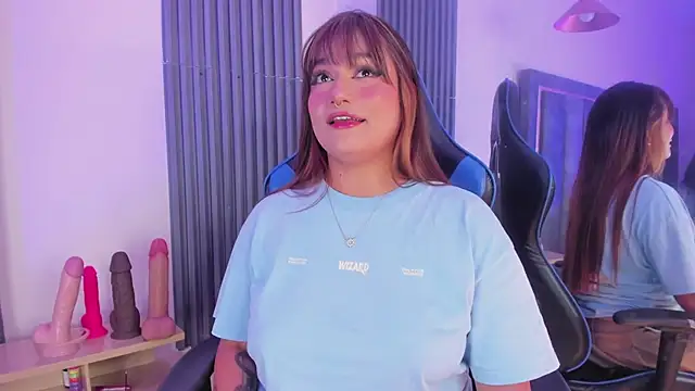 Isa foxxx26 online show from July 7, 2026, 1:30 am