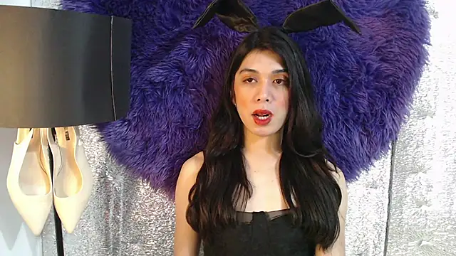 RoseAmarie online show from May 11, 2026, 1:44 am