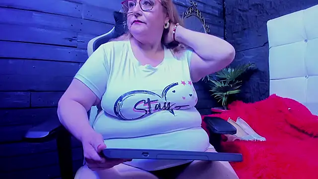 Rebecca mature56 online show from May 14, 2026, 2:18 am