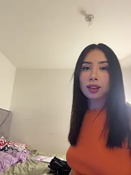 SophiaaRose18 online show from May 23, 2026, 1:44 am