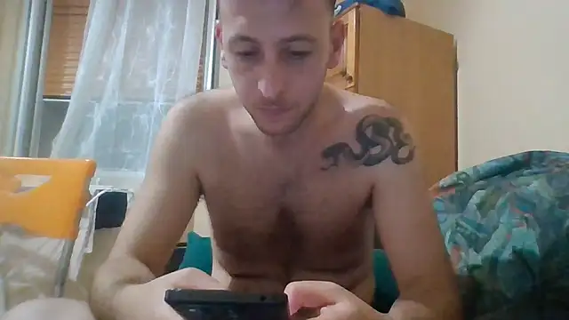 Snapshot of VincentZe99 chatting on July 11, 2026, 2:03 am VincentZe99 online show from July 11, 2026, 2:03 am