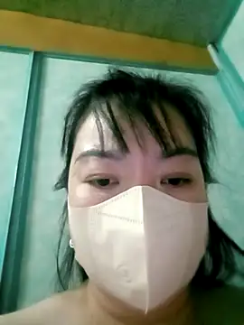 Trang5662 online show from May 10, 2026, 4:34 pm