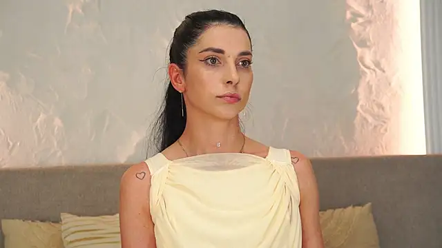MissSophiee  online show from May 24, 2026, 8:03 pm