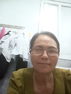 Vieekee online show from May 11, 2026, 2:45 pm
