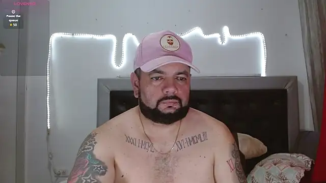 perverseveteranmanxxx online show from November 21, 2025, 2:16 pm