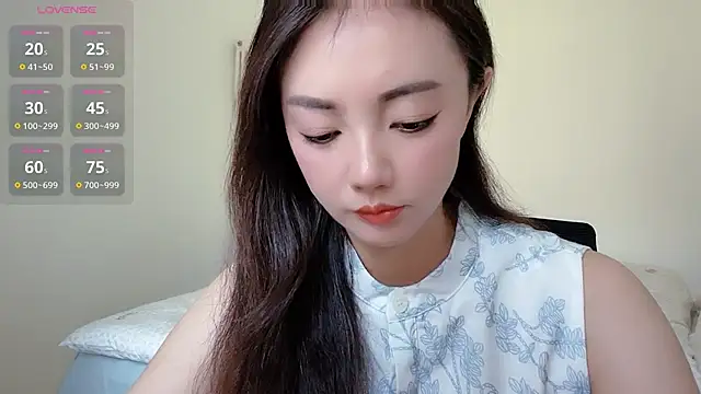 Lily88  online show from May 29, 2026, 11:58 pm