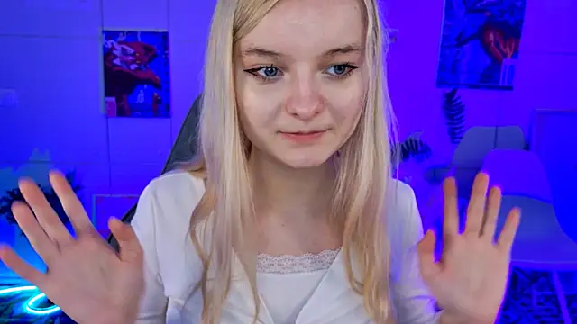 Angela Bunny online show from May 13, 2026, 9:17 am