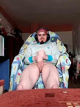 BAREFOOTSOLE99 online show from May 13, 2026, 11:07 am