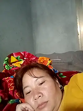 Cumhots111 online show from May 22, 2026, 12:44 pm