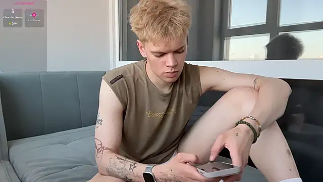 Snapshot of kevin_jess chatting on May 24, 2026, 2:00 pm kevin jess online show from May 24, 2026, 2:00 pm