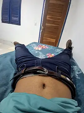 Snapshot of enrique_safado chatting on May 14, 2026, 1:40 pm enrique safado online show from May 14, 2026, 1:40 pm