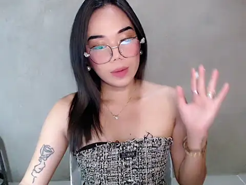 Urbabydollxxx online show from June 7, 2026, 5:27 pm