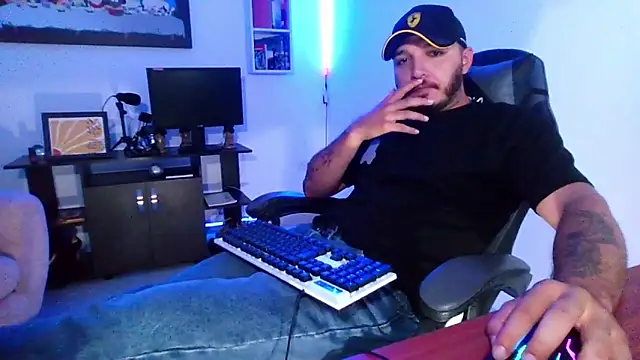 Snapshot of Thiago_420 chatting on May 16, 2026, 12:40 am Thiago 420 online show from May 16, 2026, 12:40 am
