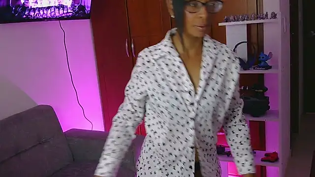 Africa sexy online show from May 29, 2026, 7:01 pm