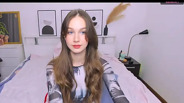 Baby Dana1 online show from May 15, 2026, 4:25 pm