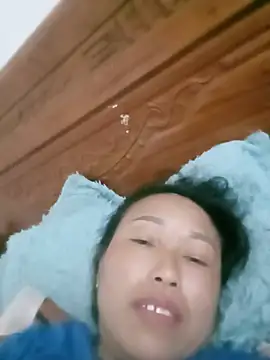 lili anhh online show from May 17, 2026, 8:16 pm