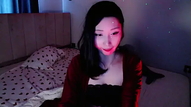 neverstoplovingme online show from May 16, 2026, 2:41 am