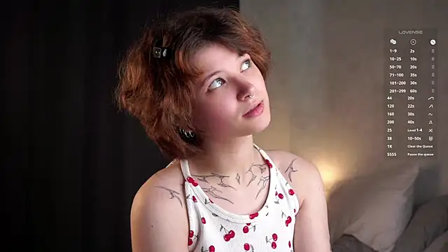 AlesiaPeasel online show from July 9, 2026, 11:58 am