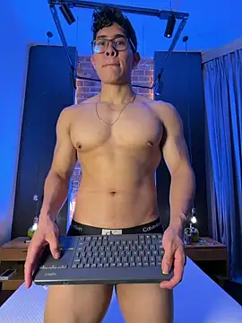 GrayAndrews online show from June 21, 2026, 1:19 am
