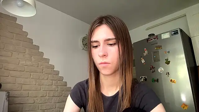 ZaraGuyette online show from July 13, 2026, 6:05 am