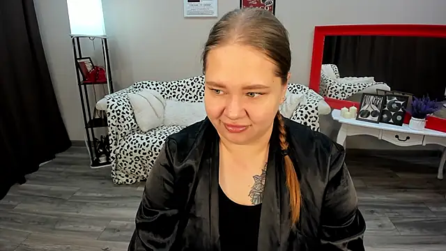 DianaKristol online show from June 6, 2026, 6:12 pm