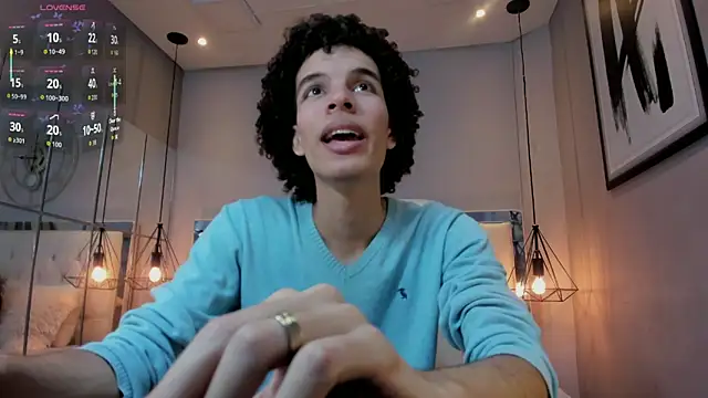 Snapshot of felix_haze chatting on June 10, 2026, 5:23 pm felix haze online show from June 10, 2026, 5:23 pm