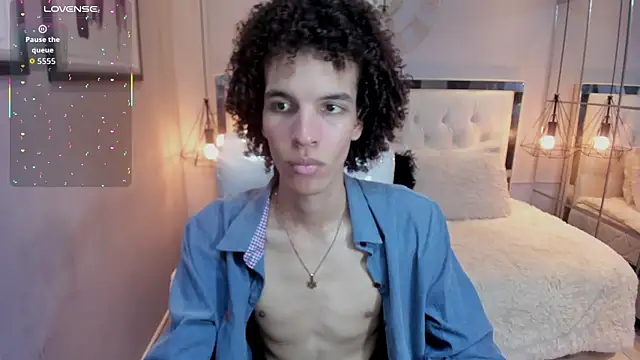 Snapshot of felix_haze chatting on June 26, 2026, 5:50 pm felix haze online show from June 26, 2026, 5:50 pm