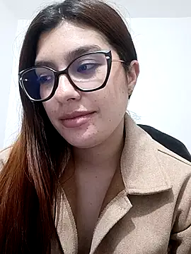cutetemari online show from June 11, 2026, 2:53 am